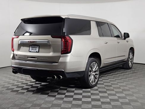Used 2021 GMC Yukon XL Denali w/ Denali Premium Package RWD image 4