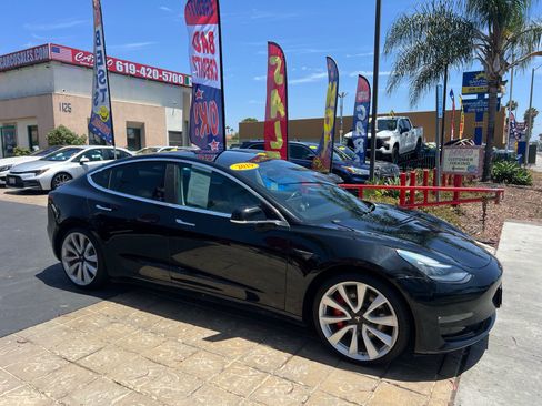 Used 2019 Tesla Model 3 Long Range AWD/4WD image 9