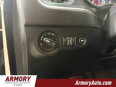 Used 2018 Dodge Charger GT w/ Navigation & Travel Group image 10