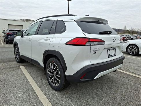 New 2026 Toyota Corolla Cross XLE image 3