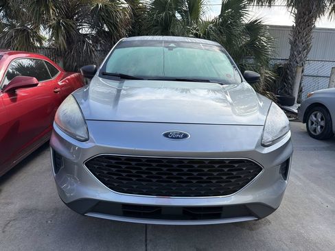 Used 2022 Ford Escape SE w/ Convenience Package FWD image 2