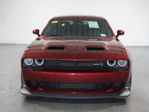 Used 2019 Dodge Challenger SRT Hellcat w/ Widebody Package RWD image 2
