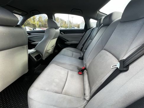 Used 2018 Honda Accord LX image 19