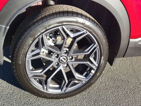 New 2026 Nissan Kicks SR image 3