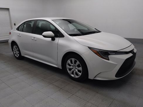 Used 2025 Toyota Corolla LE FWD image 11