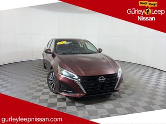 Used 2023 Nissan Altima 2.5 SV video 1