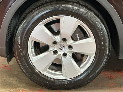 Used 2019 Porsche Cayenne image 34