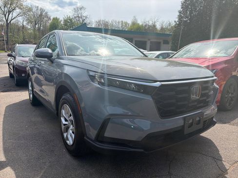 Used 2024 Honda CR-V LX image 3