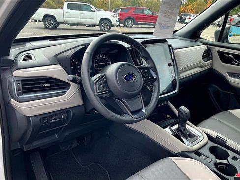 Used 2025 Subaru Forester Limited image 14