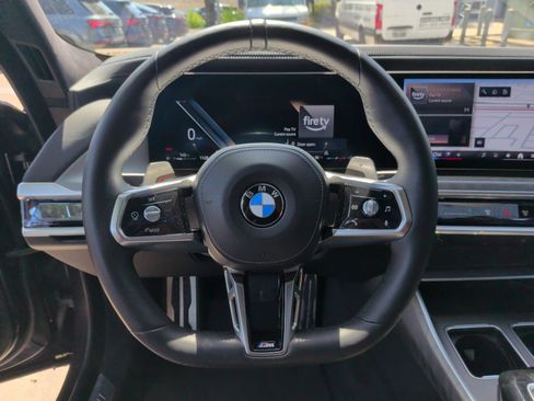 Used 2023 BMW 760i xDrive AWD/4WD image 17