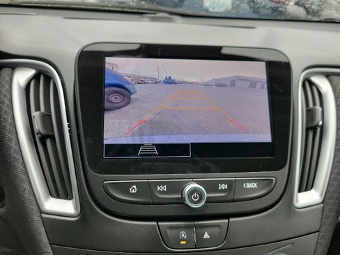 Used 2023 Chevrolet Malibu LT image 9