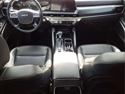 Used 2024 Kia Telluride S FWD image 9