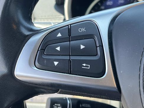 Used 2017 Mercedes-Benz SL 450 image 24