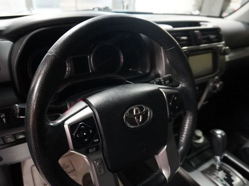 Used 2019 Toyota 4Runner SR5 Premium AWD/4WD image 8