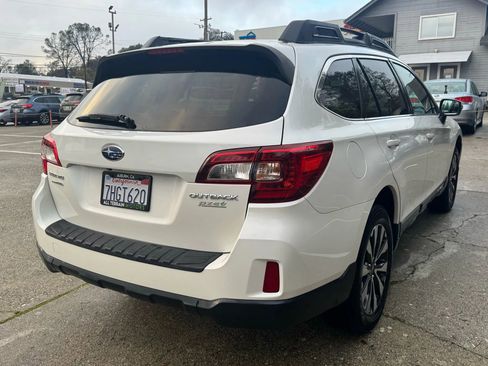Used 2015 Subaru Outback 2.5i Limited image 7