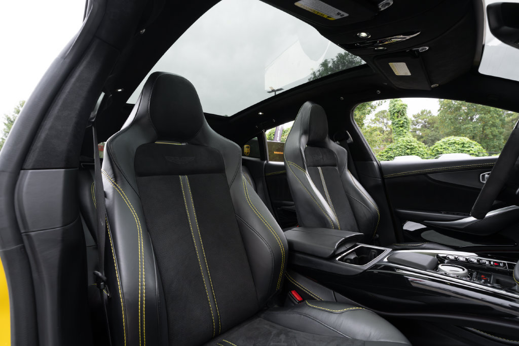 Used 2022 Aston Martin DBX AWD/4WD image 31