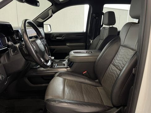 Used 2022 Chevrolet Silverado 1500 ZR2 image 14