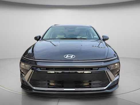 Used 2024 Hyundai Sonata SEL FWD image 4
