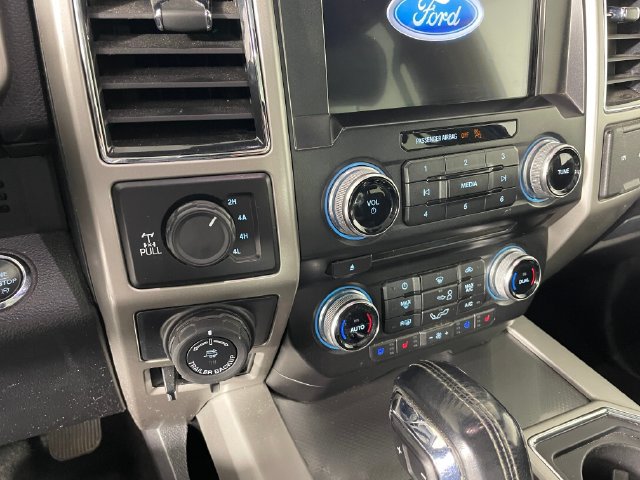 Used 2017 Ford F150 Lariat w/ Equipment Group 502A Luxury AWD/4WD image 8