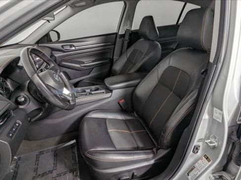 Used 2022 Nissan Altima 2.5 SR FWD image 14