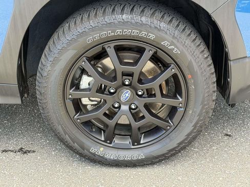 Used 2025 Subaru Crosstrek 2.5i Wilderness w/ Wilderness Package image 7