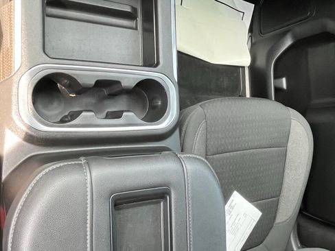 Used 2021 Chevrolet Silverado 1500 LT Trail Boss image 11