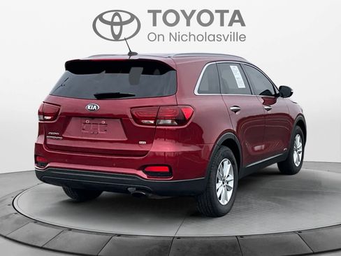Used 2020 Kia Sorento LX w/ LX I4 Convenience Package image 6