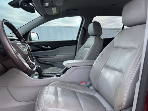 Used 2018 GMC Acadia SLT image 12