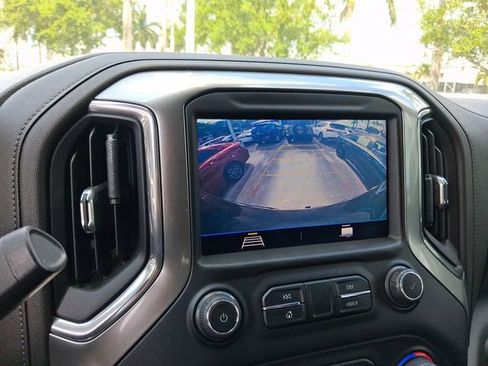 Used 2021 Chevrolet Silverado 1500 LT image 21