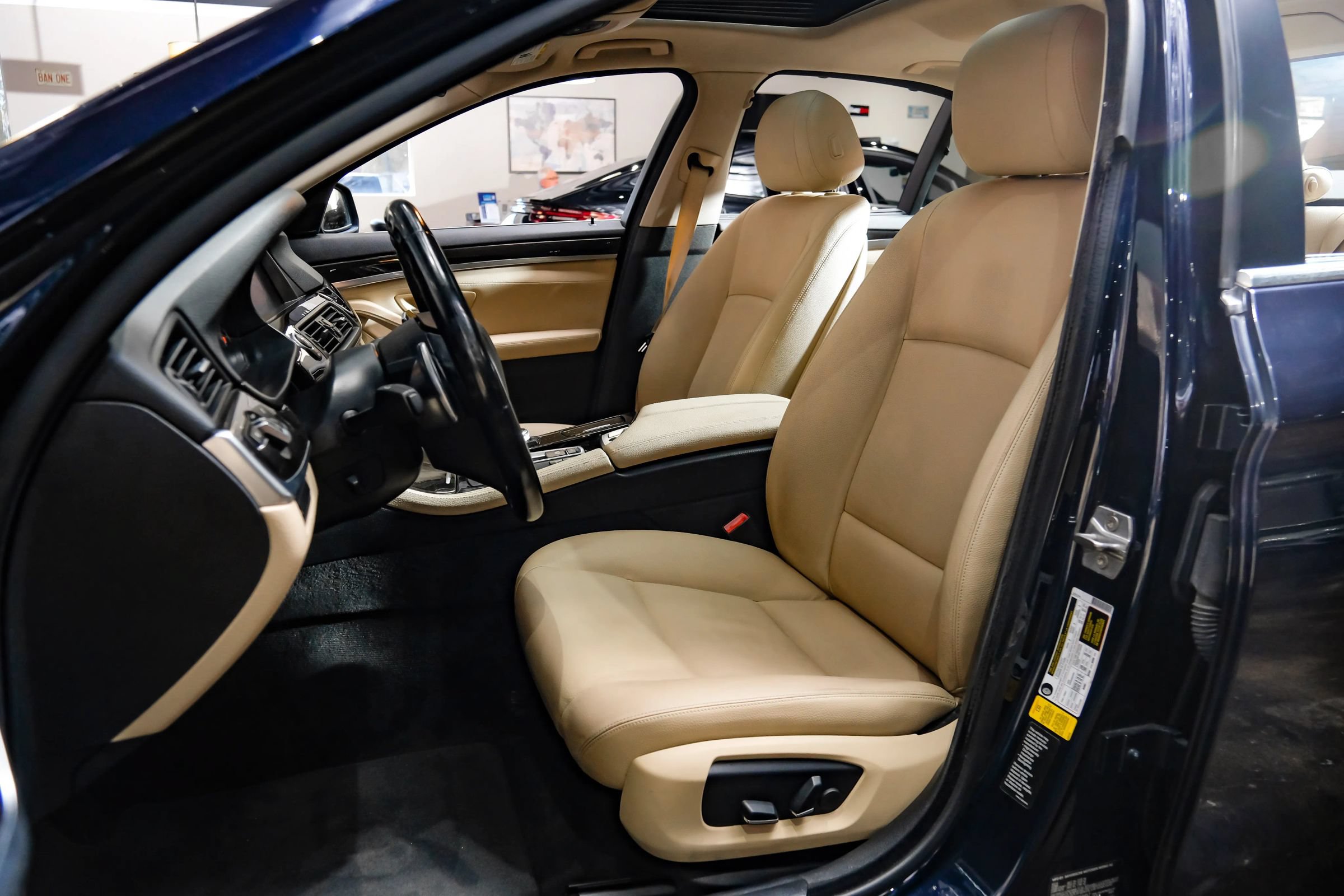 Used 2016 BMW 528i Sedan RWD image 38