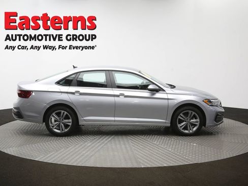 Used 2024 Volkswagen Jetta SE FWD image 43