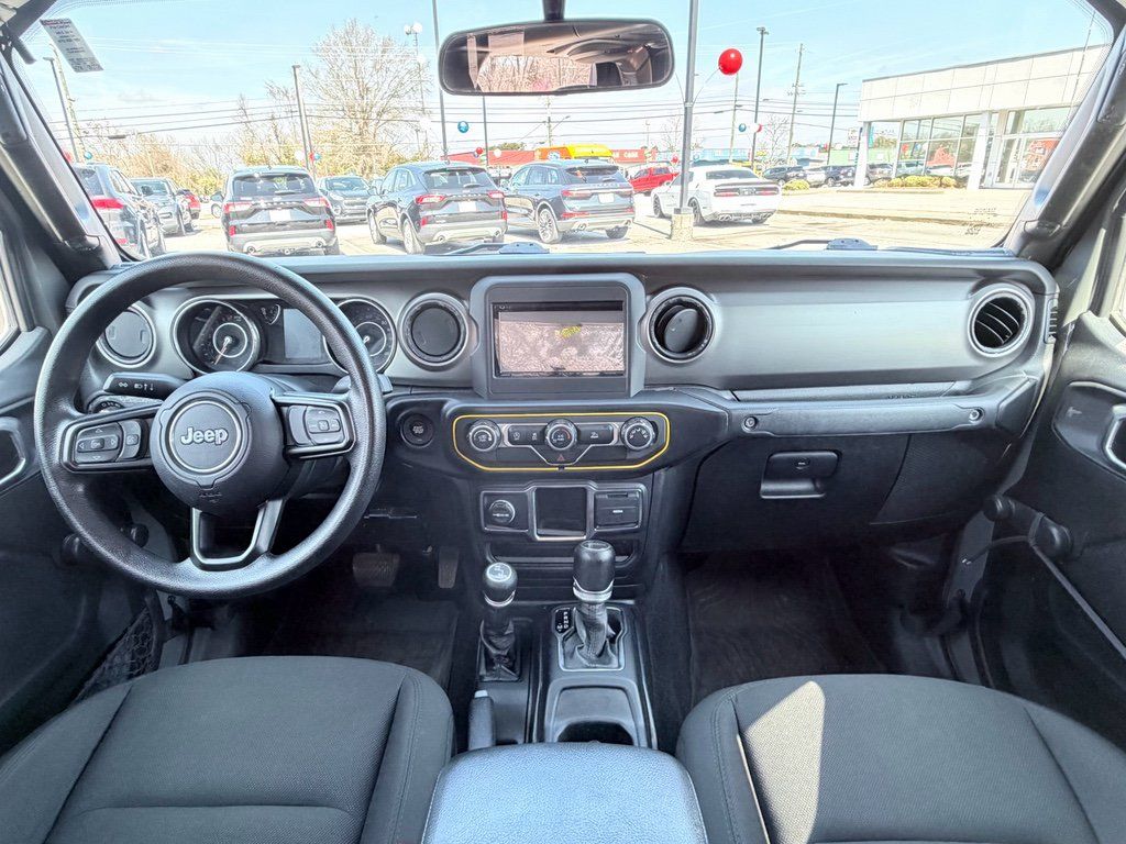 Used 2021 Jeep Gladiator Sport AWD/4WD image 18