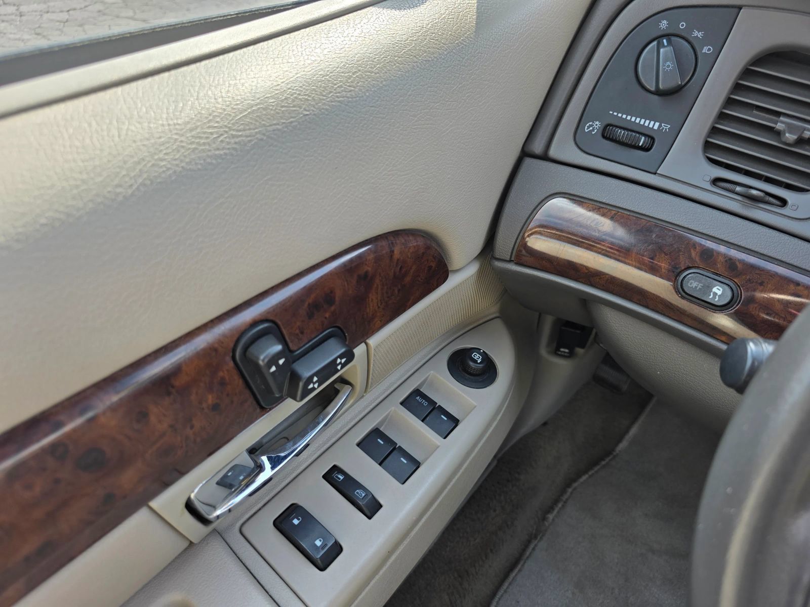 Used 2010 Mercury Grand Marquis LS RWD image 19