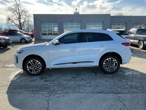 Used 2025 Audi Q5 Premium Plus w/ Premium Plus image 8