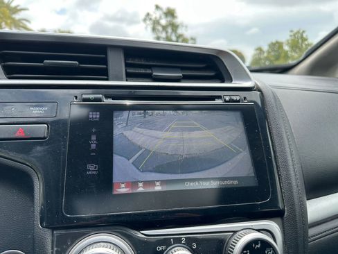 Used 2015 Honda Fit EX image 8