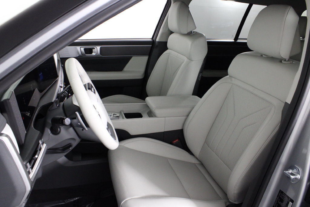 Certified 2026 Hyundai Santa Fe SEL FWD image 21