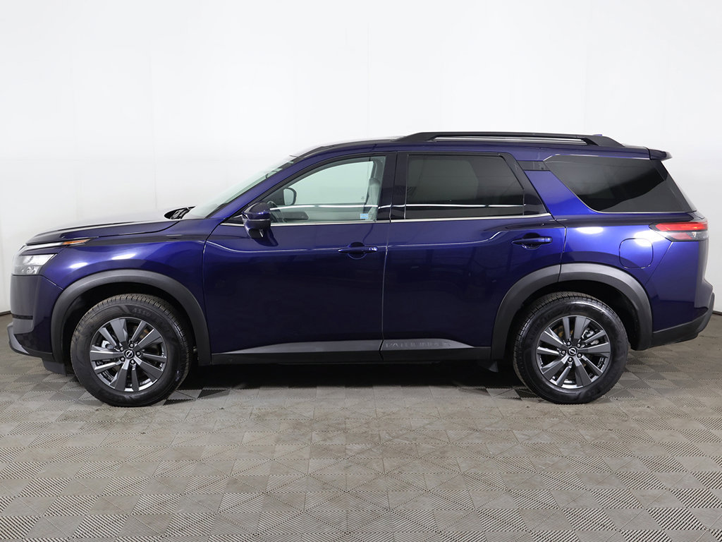 Used 2023 Nissan Pathfinder SV w/ Cargo Package AWD/4WD image 17