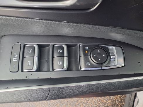Certified 2026 Kia Sorento S FWD image 11