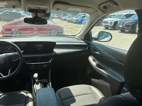 Used 2025 Buick Encore GX Preferred FWD image 30