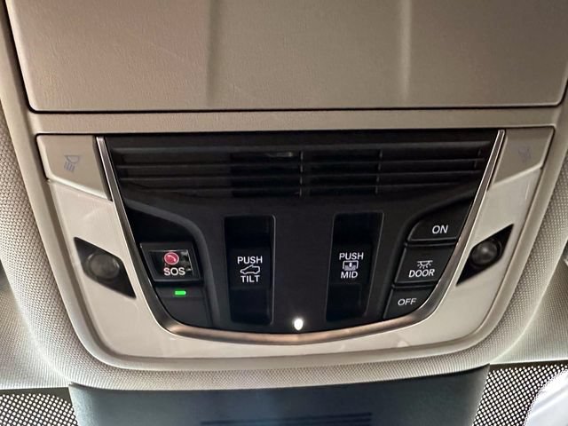 Certified 2025 Acura MDX w/ Advance Package AWD/4WD image 37