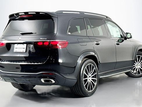 New 2026 Mercedes-Benz GLS 580 4MATIC image 12