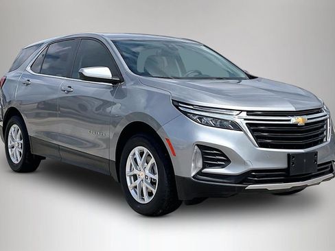 Used 2024 Chevrolet Equinox LT FWD image 1