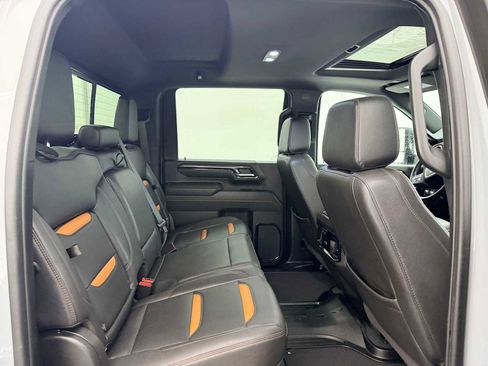 Used 2025 GMC Sierra 3500 AT4 w/ AT4 Premium Plus Package image 24