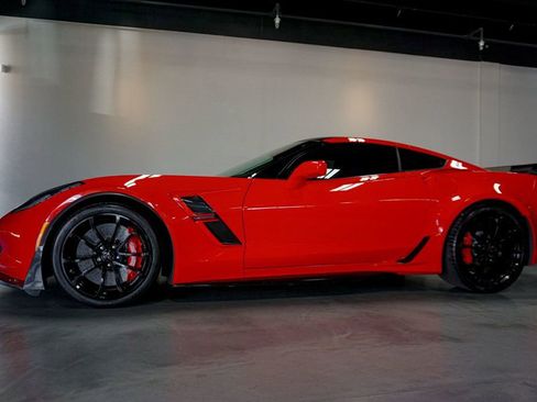 Used 2017 Chevrolet Corvette Grand Sport w/ Z07 Performance Package RWD image 43