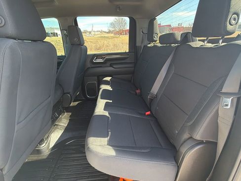 Used 2024 GMC Sierra 2500 SLE w/ SLE Convenience Package image 16