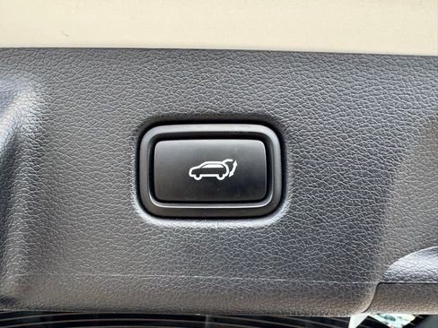 Used 2022 Hyundai Palisade SEL w/ 8P Bench Seat Package image 35