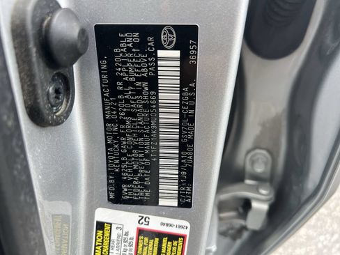 Used 2021 Toyota Camry XLE w/ Navigation Package FWD image 36