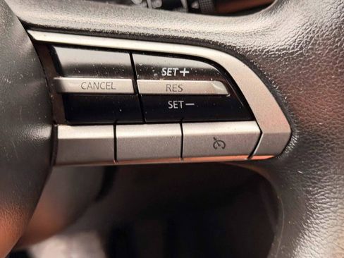 Used 2019 MAZDA MAZDA3 Sedan FWD image 21