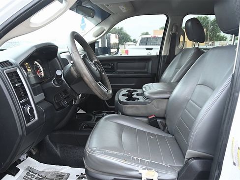 Used 2017 RAM 3500 Tradesman image 7