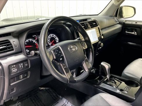 Certified 2024 Toyota 4Runner TRD Off-Road Premium AWD/4WD image 15